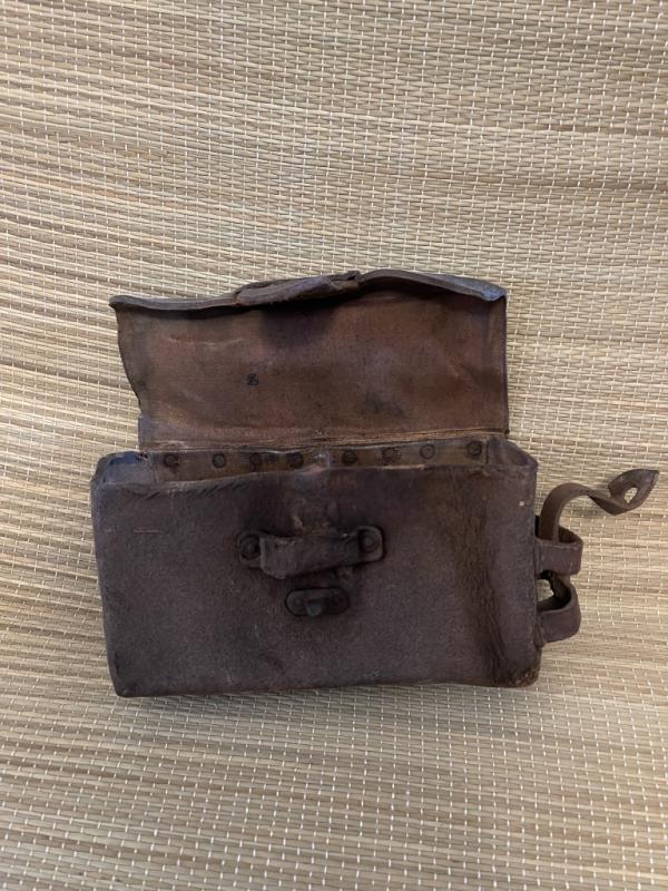 Ammo pouch